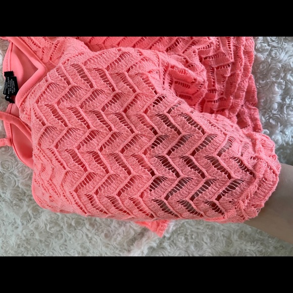 Top - Picture 3 of 4